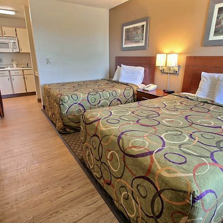 Sun Suites Of Chesapeake Eksteriør bilde