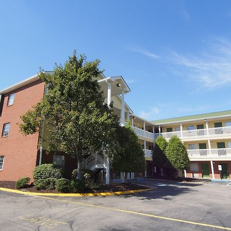 Sun Suites Of Chesapeake Eksteriør bilde