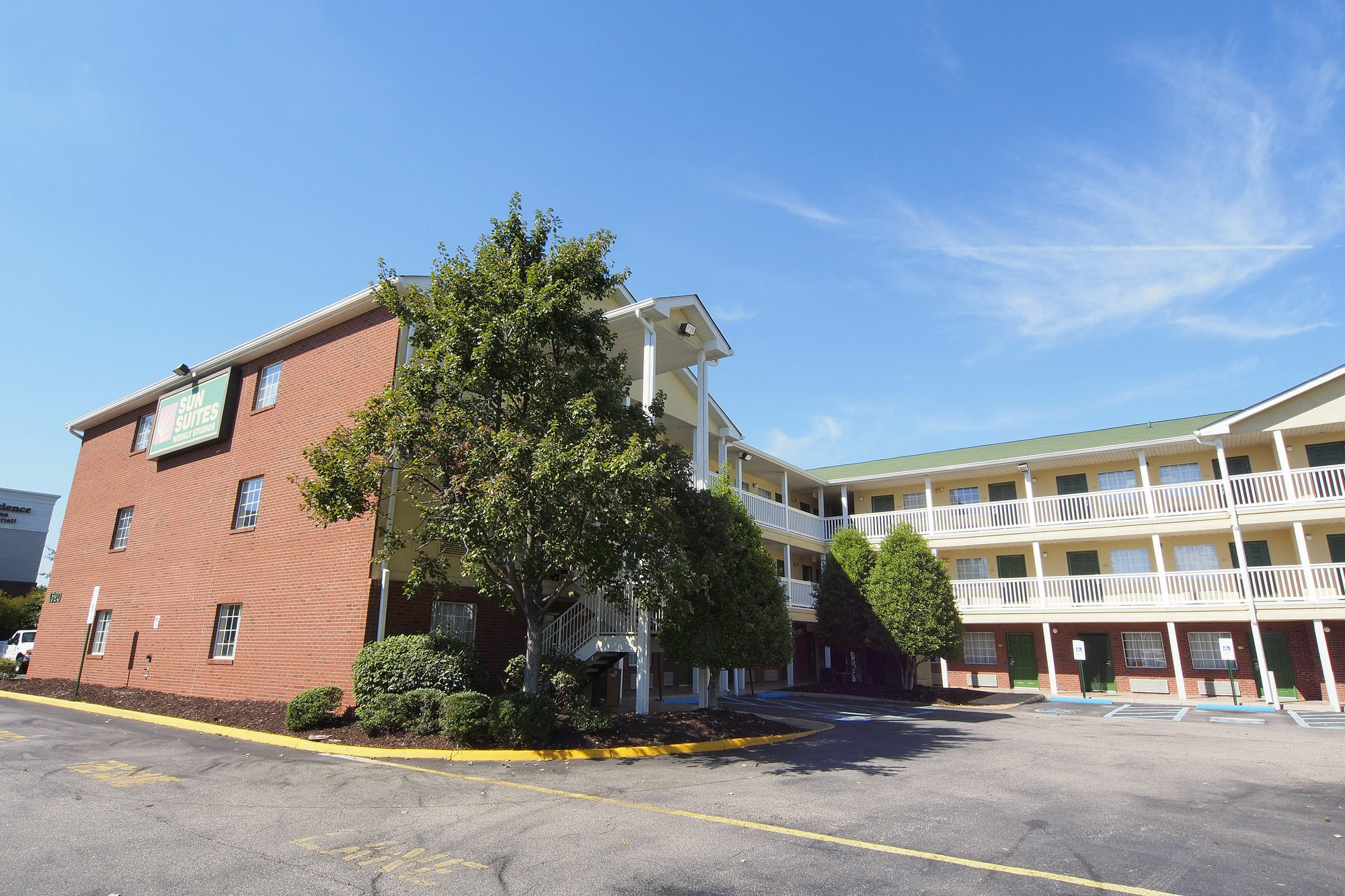 Sun Suites Of Chesapeake Eksteriør bilde