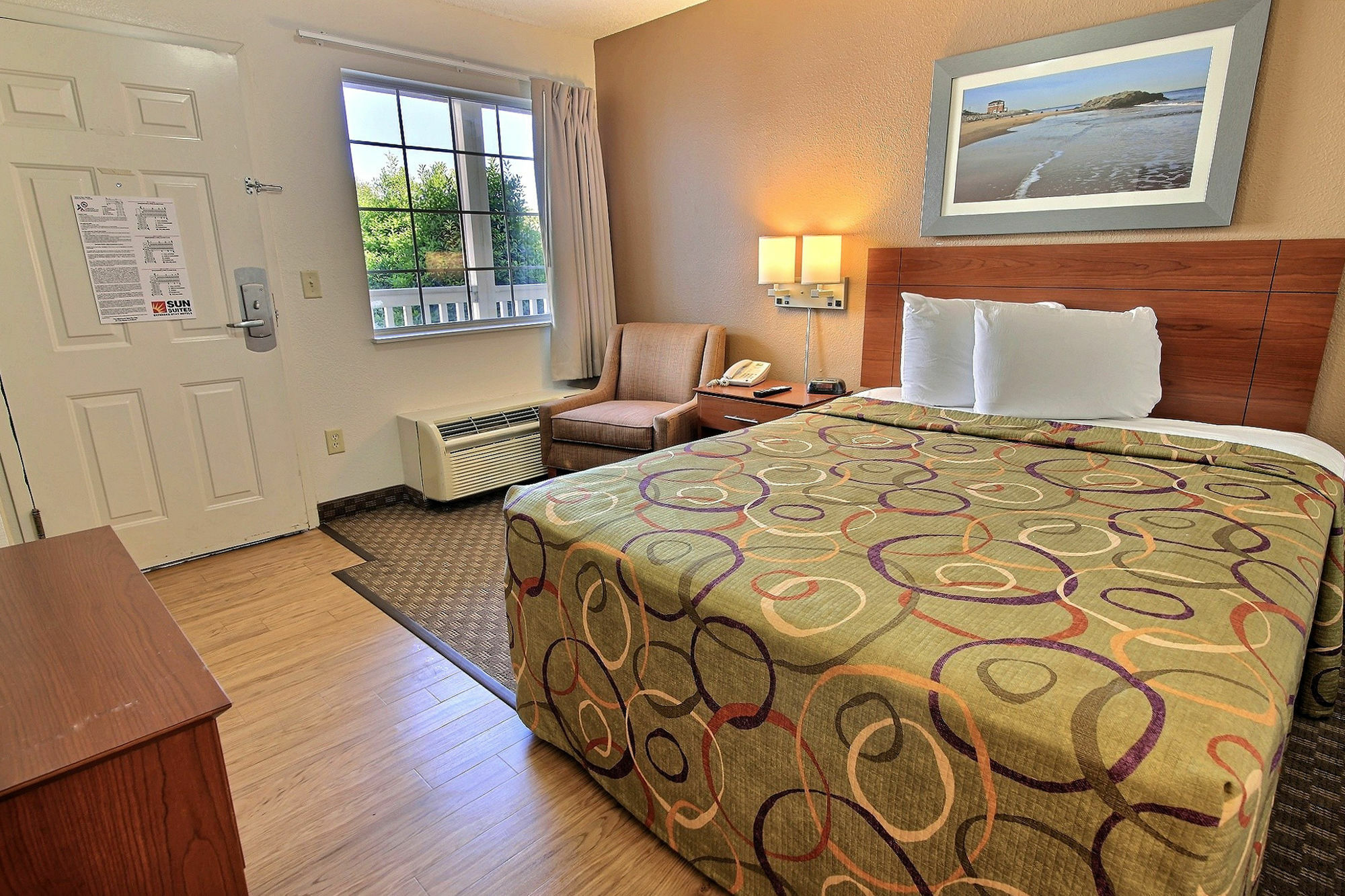 Sun Suites Of Chesapeake Eksteriør bilde