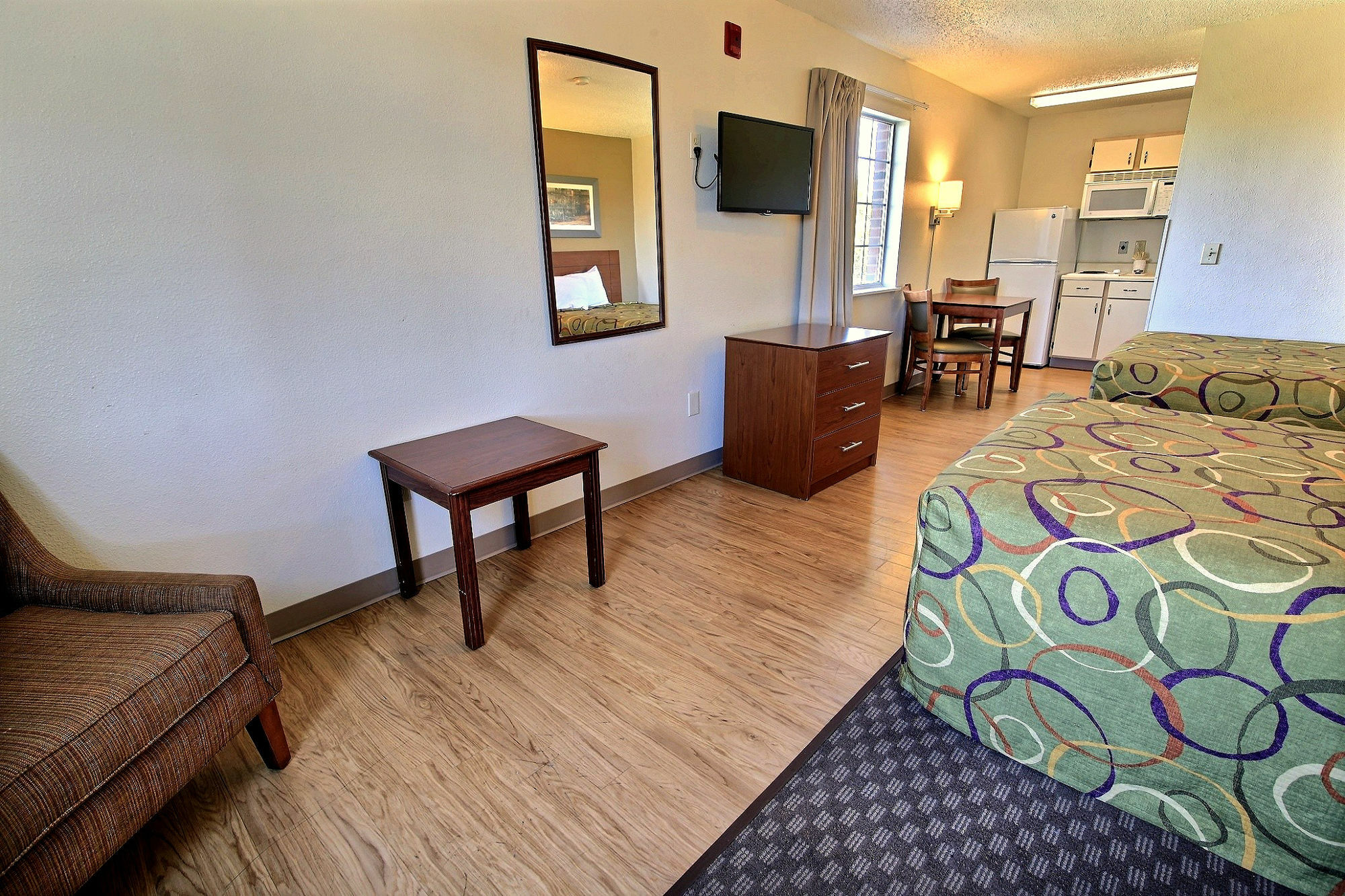 Sun Suites Of Chesapeake Eksteriør bilde