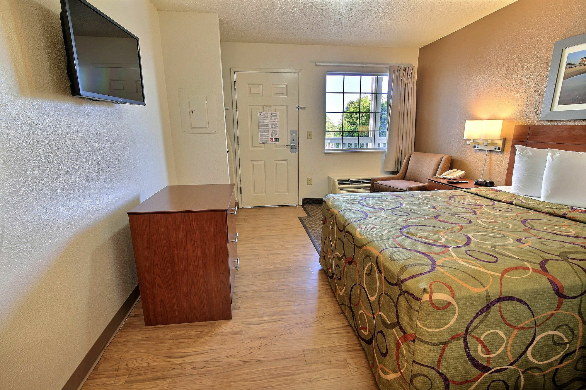 Sun Suites Of Chesapeake Eksteriør bilde